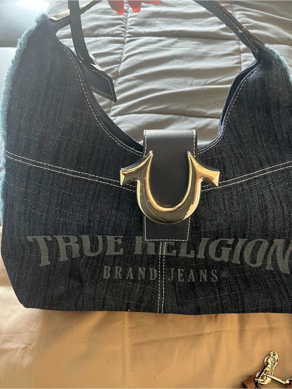 True Religion shoulder/tote bag set Blue Denim Logo Hobo with Wristlet - Picture 6 of 14